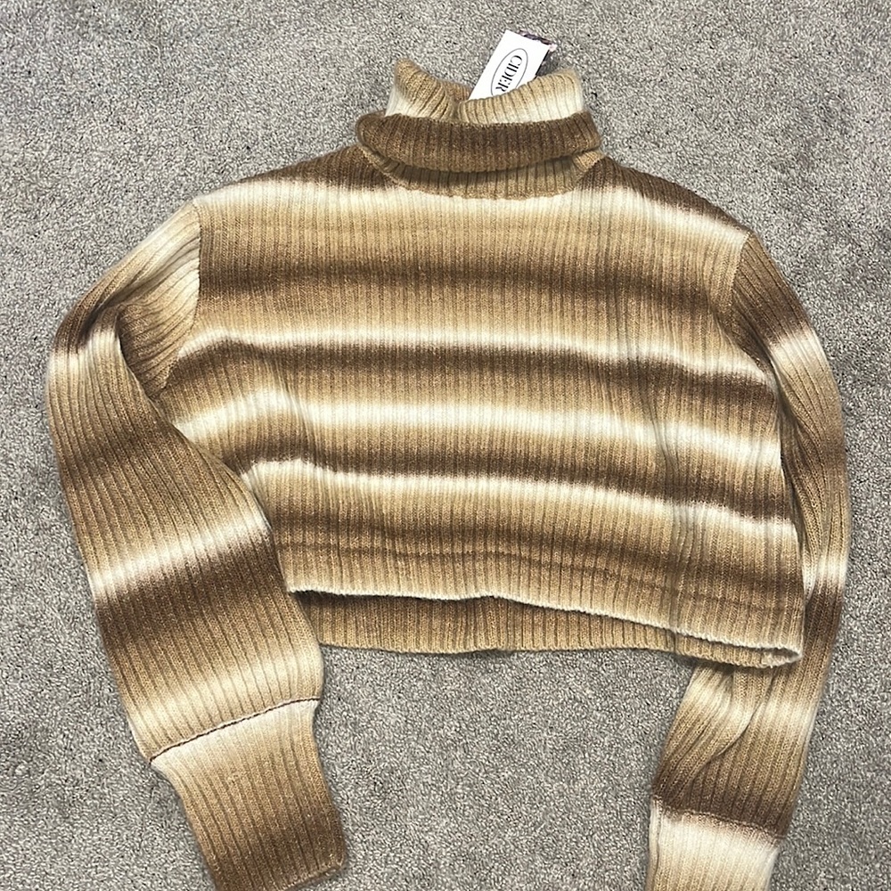 Chunky Cropped Sweater